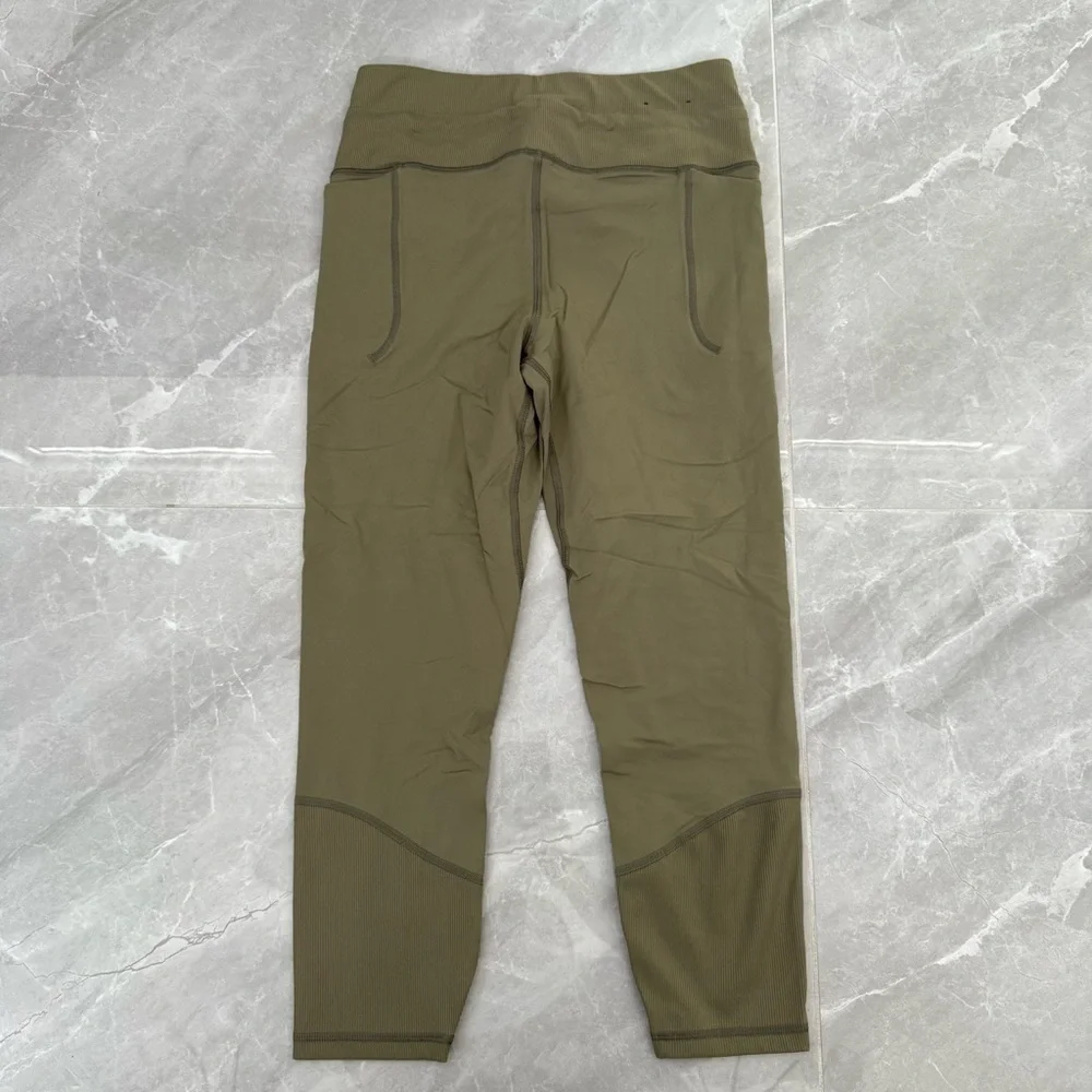 Women’s Under Armour Fitted Workout Athletic Leggings Drawstring Pockets Medium